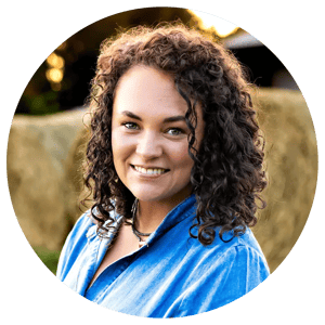 Headshot_TiaunaYoung